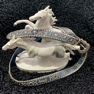 KIPPYS  blue  BELT     size 28